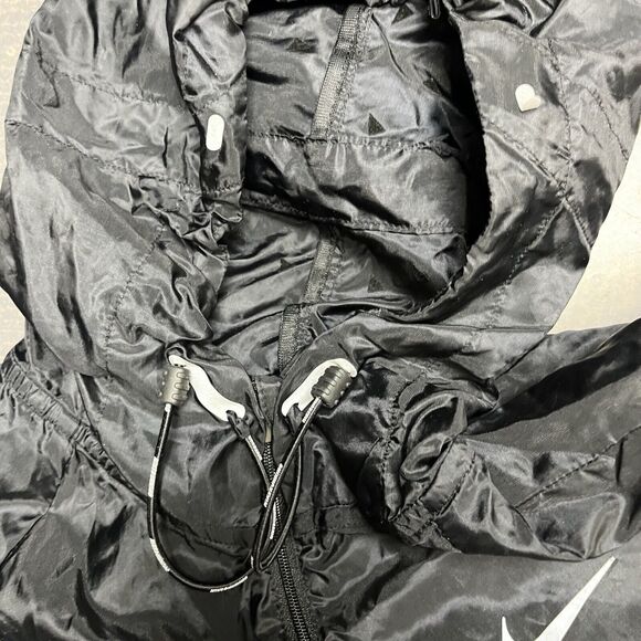 Nike Fit Women’s Black Running Windbreaker Jacket In Size Small (S) - Picture 9 of 13